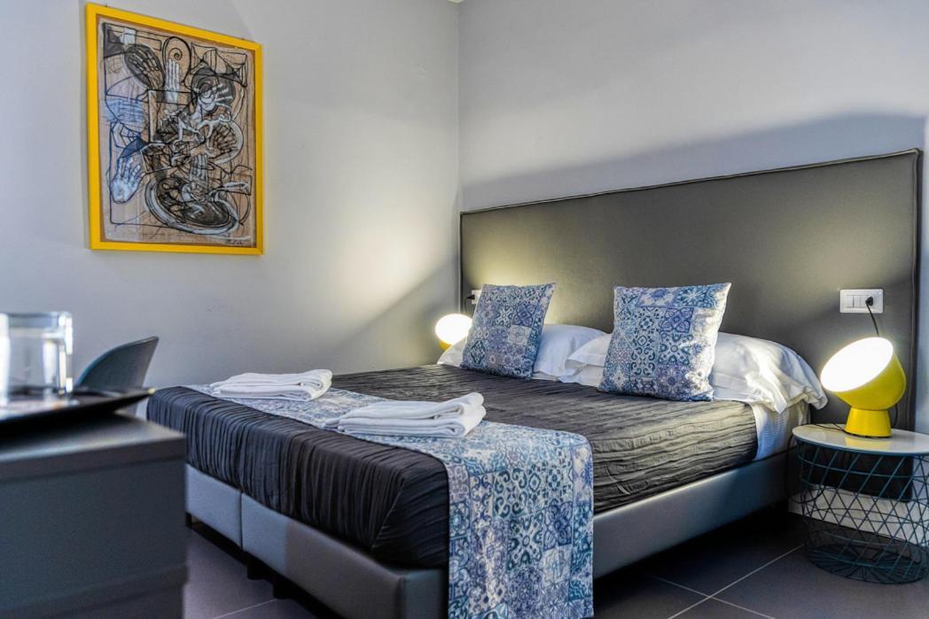 Re Vittorio De Luxe Bed & Breakfast Месина Екстериор снимка