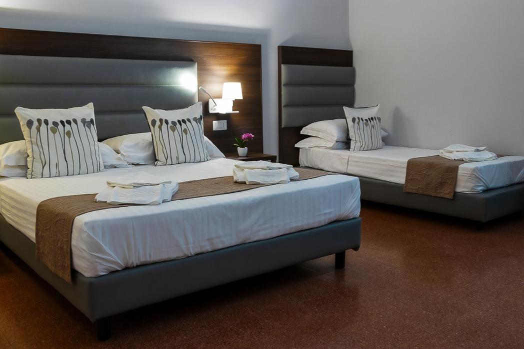 Re Vittorio De Luxe Bed & Breakfast Месина Екстериор снимка