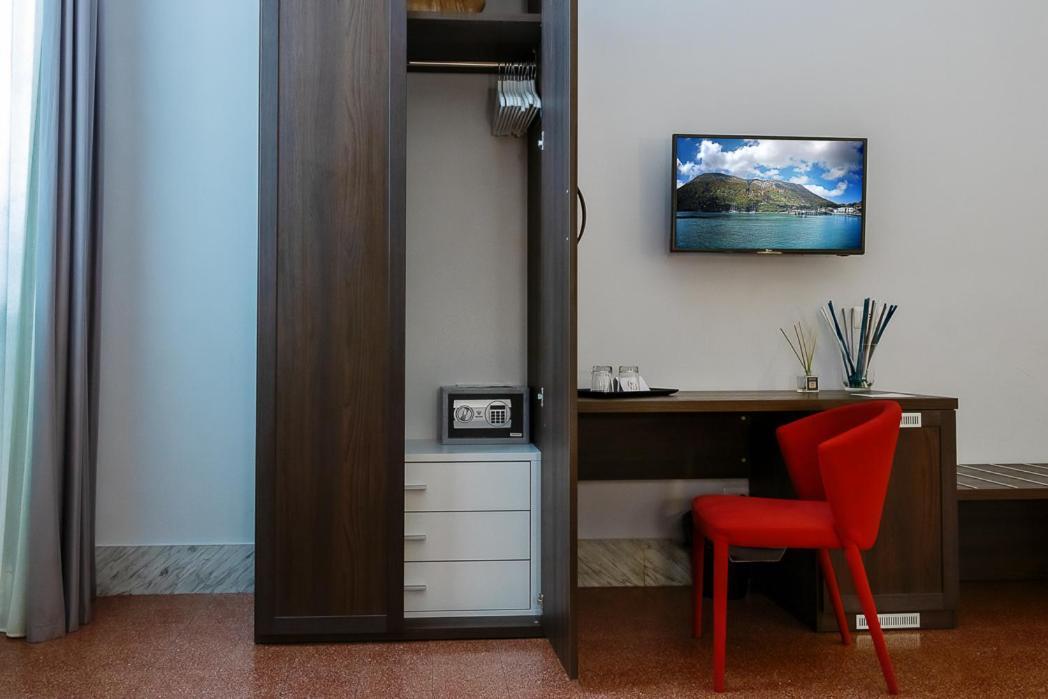 Re Vittorio De Luxe Bed & Breakfast Месина Екстериор снимка