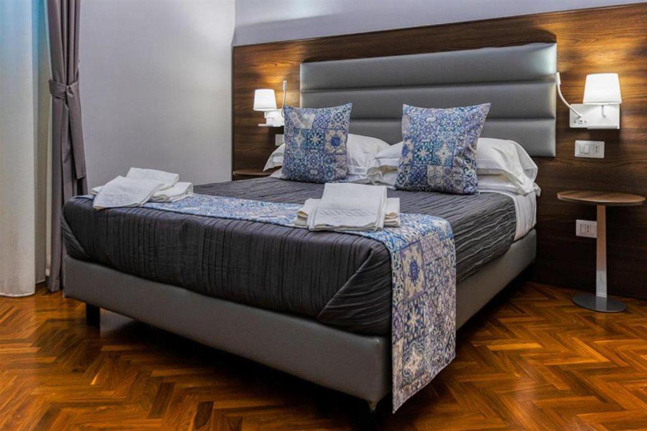 Re Vittorio De Luxe Bed & Breakfast Месина Екстериор снимка